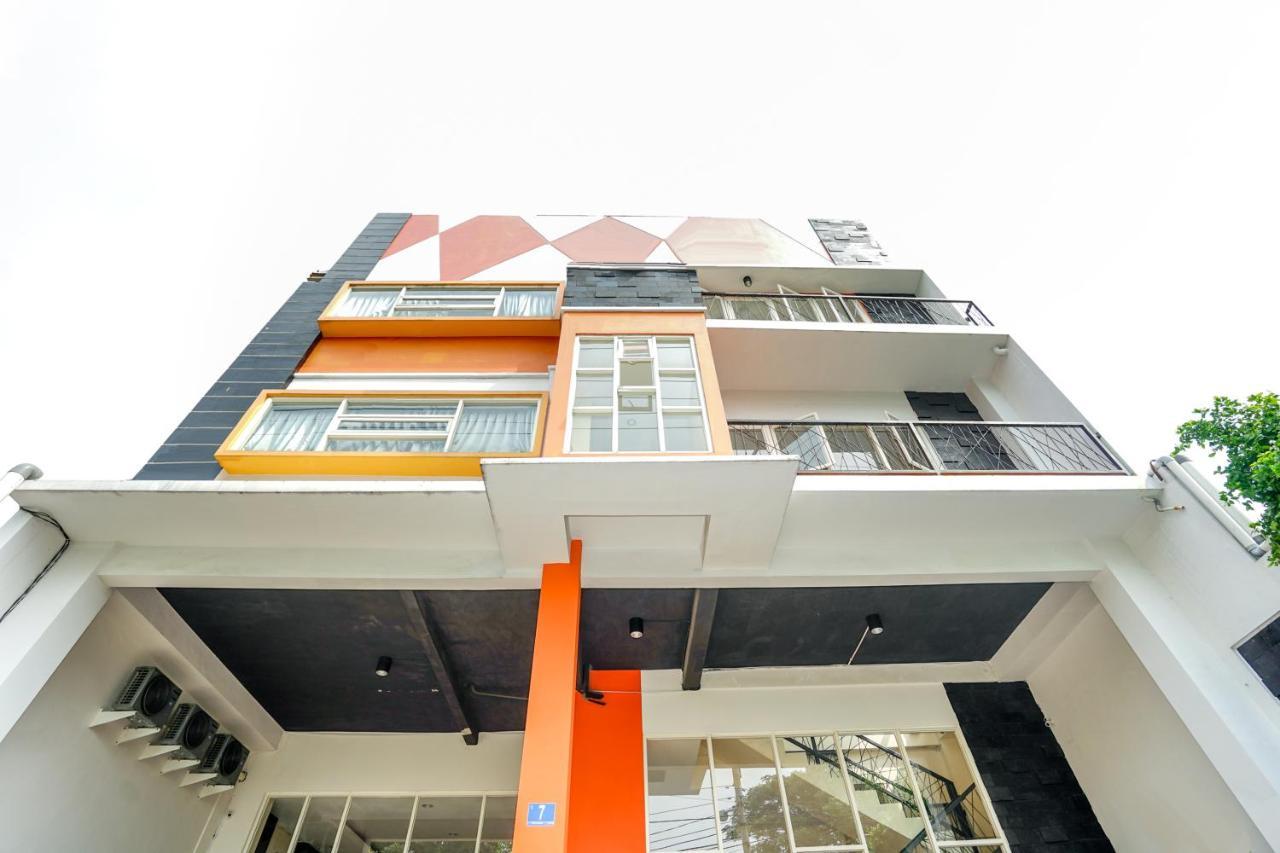 Pratisarawirya Guesthouse By Ecommerceloka สุราบายา ภายนอก รูปภาพ
