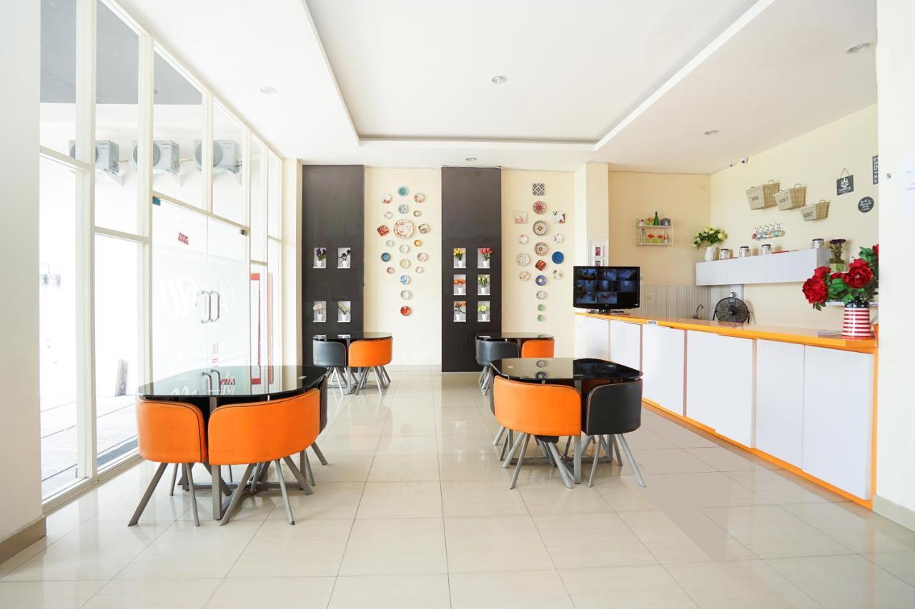 Pratisarawirya Guesthouse By Ecommerceloka สุราบายา ภายนอก รูปภาพ