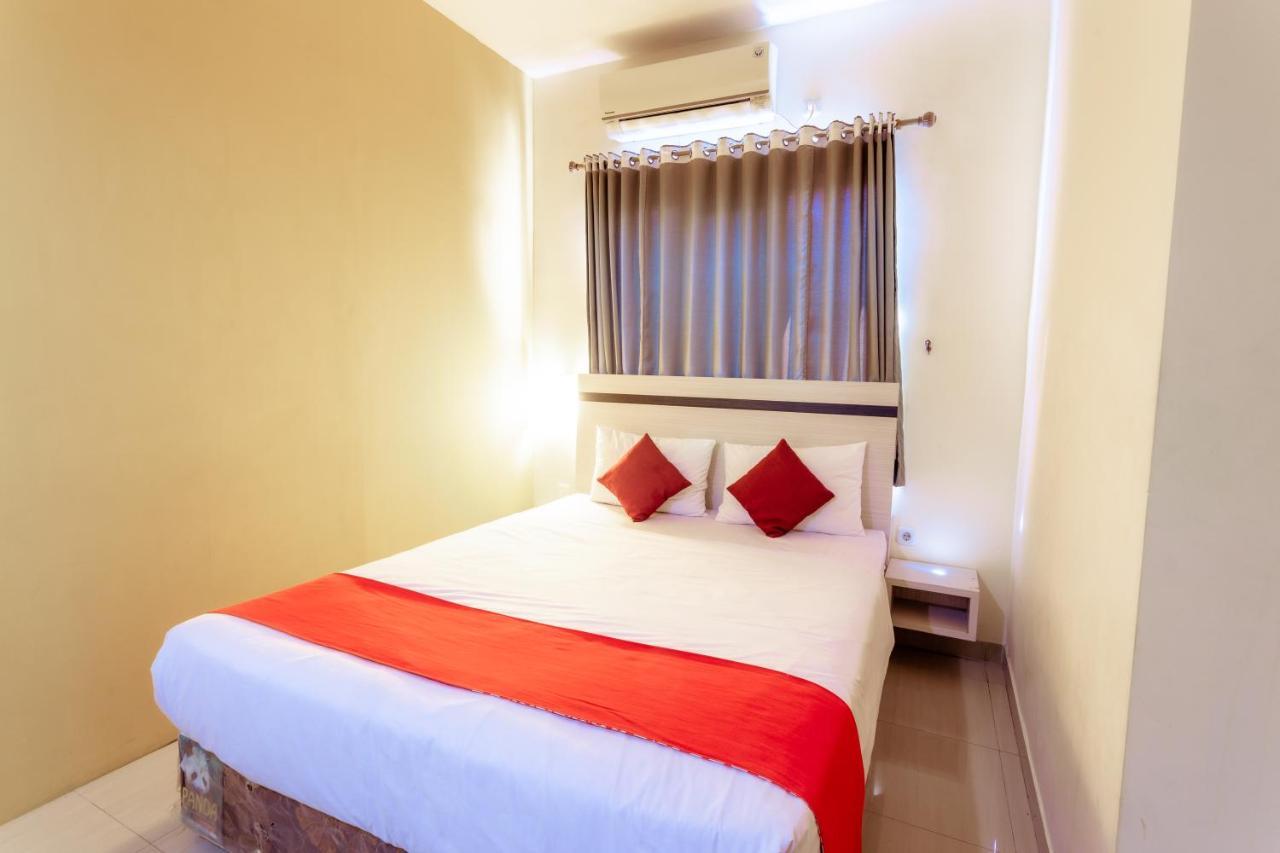 Pratisarawirya Guesthouse By Ecommerceloka สุราบายา ภายนอก รูปภาพ