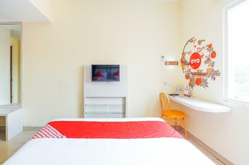 Pratisarawirya Guesthouse By Ecommerceloka สุราบายา ภายนอก รูปภาพ